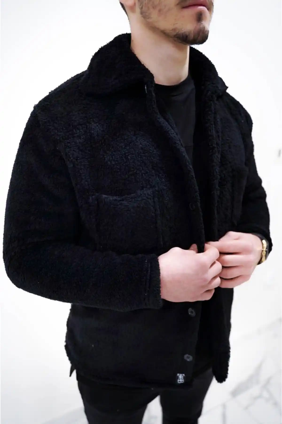 Genel Markalar Unisex Siyah Peluş Ceket: Konfor ve Şıklığın Modern Buluşması