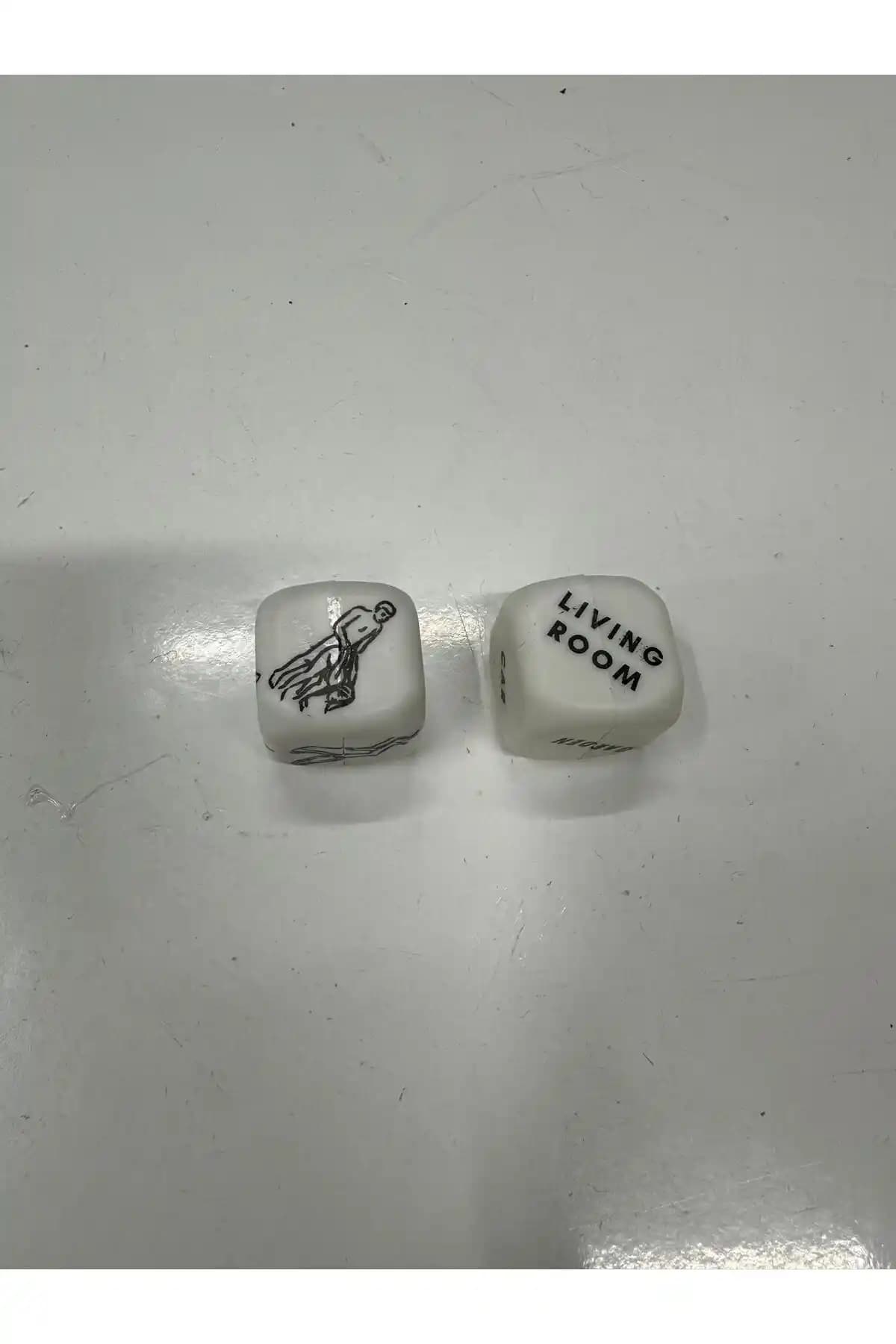 İki Erotik Oyun Kartı Seti Karşılaştırması: Kamasutra ve Görevler Ürünleri