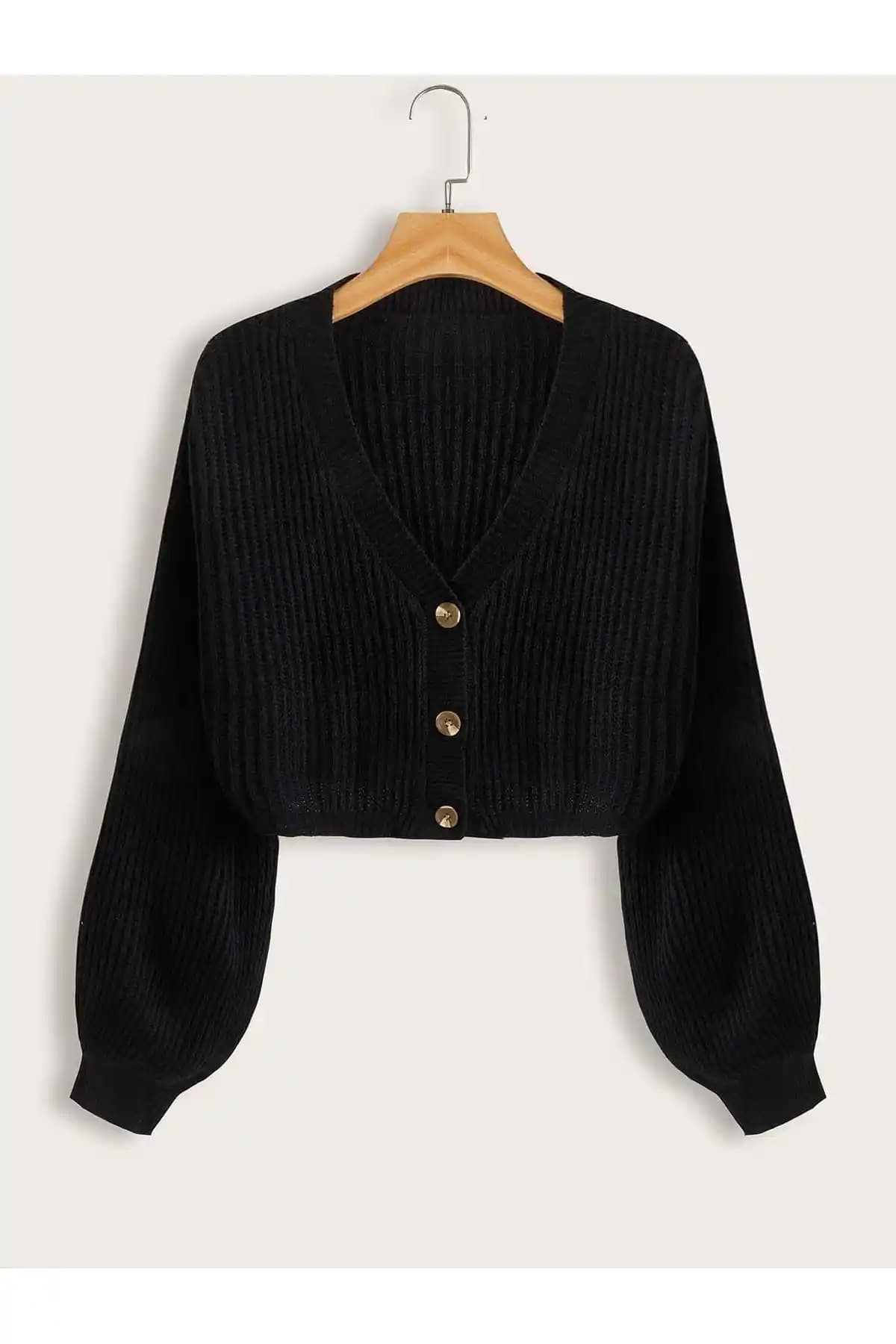 Kadın Triko Hırka ve Kazak Karşılaştırması: Stil ve Konfor Analizi