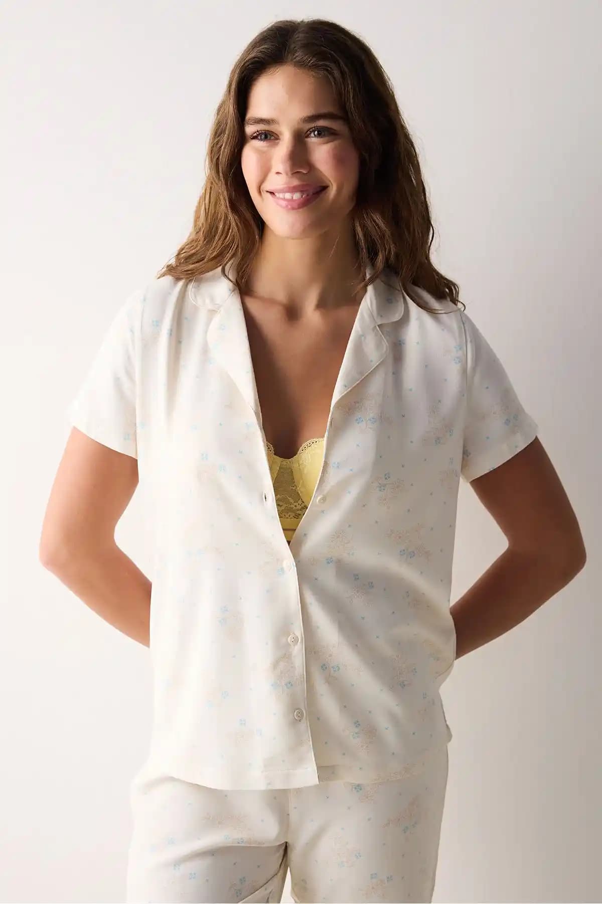 Penti Floral Düğmeli Gömlek Pantolon Pijama Takımı Ev Şıklığını Yansıtan Tasarım