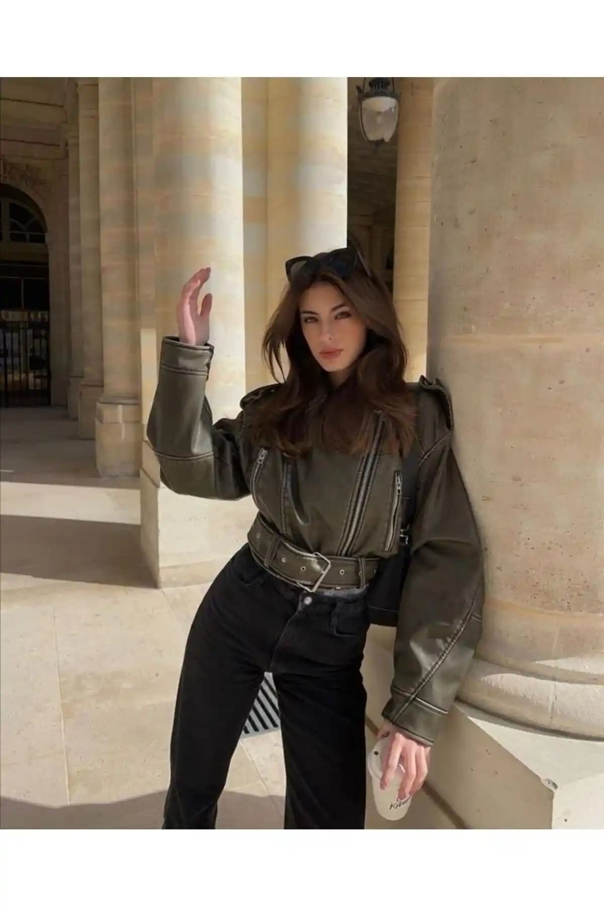 Rhythm London ve Trend Alaçatı Stili Ceketleri Karşılaştırması: Stil ve Konfor Analizi