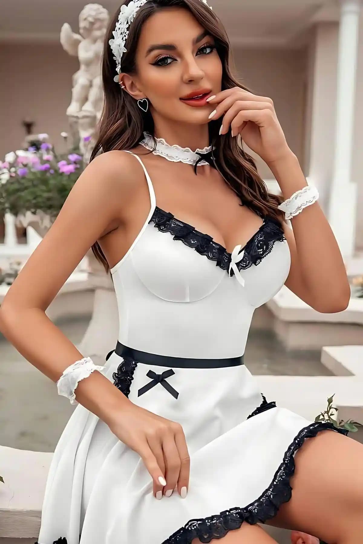 Tina Wear Fantezi Kostümleri Karşılaştırması: 51250t ve 50910 Modellerinin Özellikleri ve Kullanıcı Yorumları