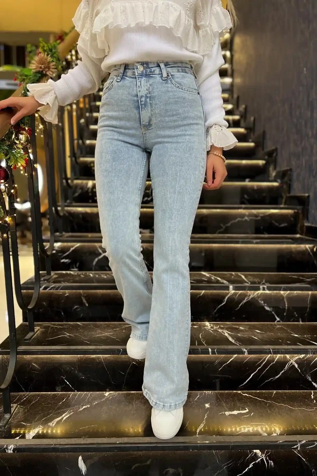 TRENDNATUREL Miya Ispanyol Mavi Kar Yıkama Kot Pantolon Yüksek Bel ve Rahat Tasarım