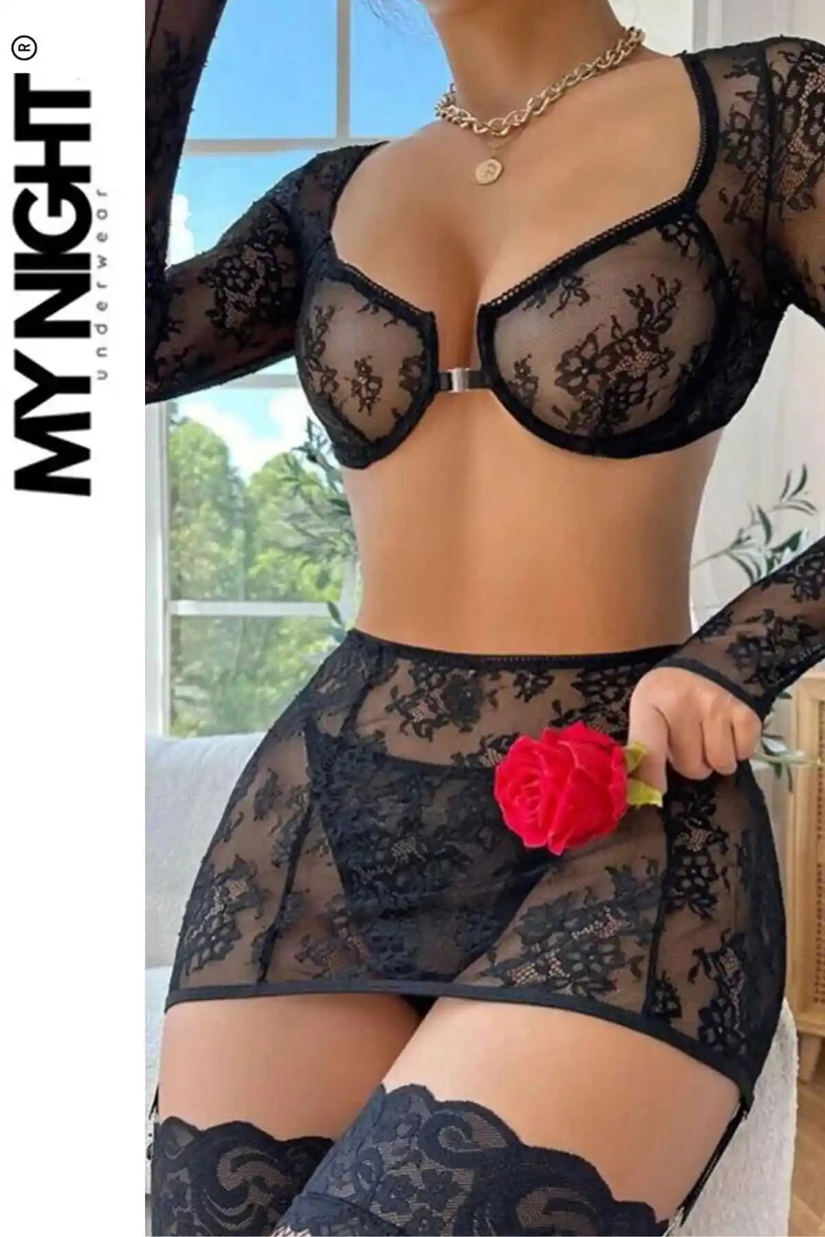 Veille Fantezi Kostüm Takımı: Şıklık ve Rahatlık Sunan Özel Gece Kıyafeti