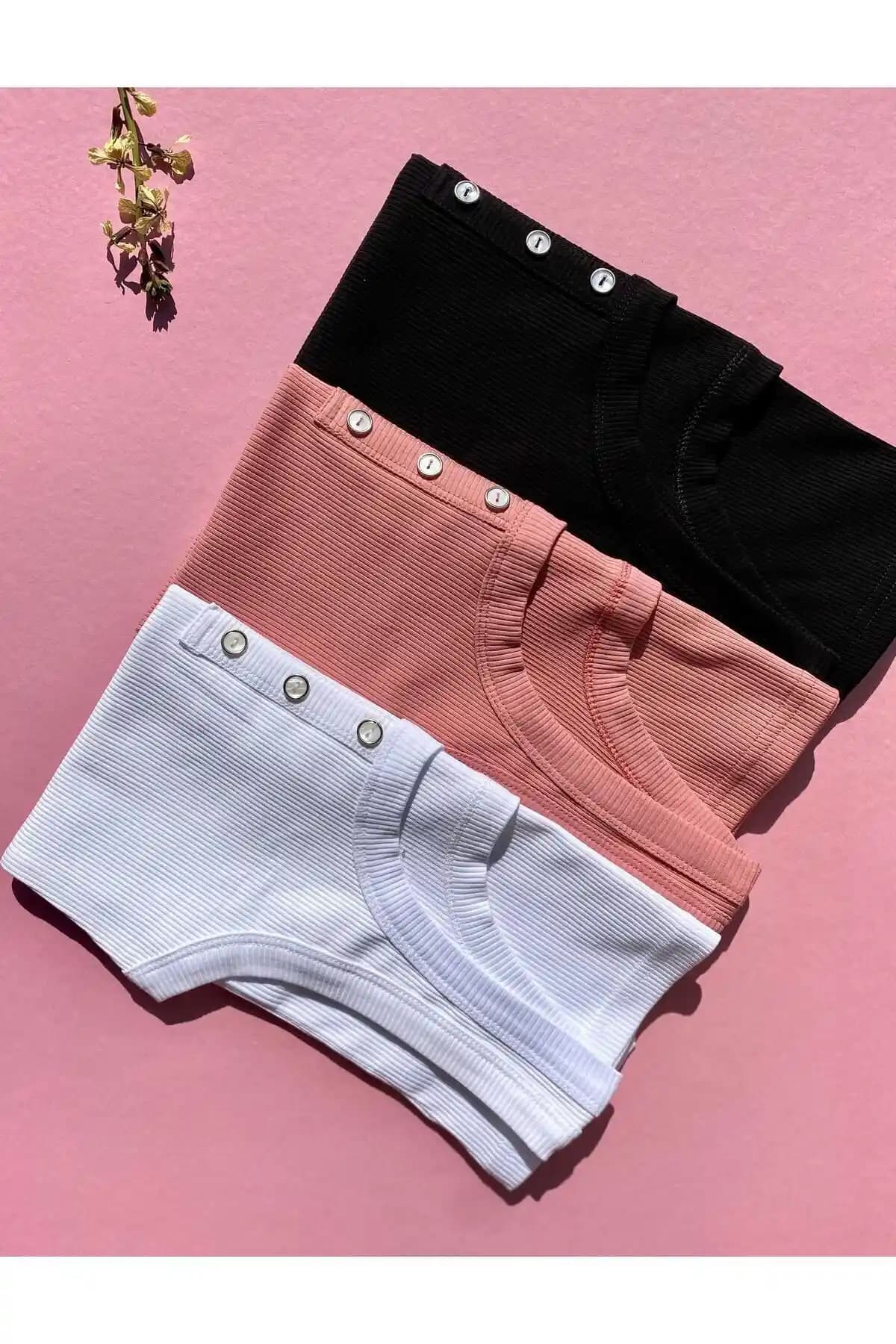 VicTroy Düğme Detaylı 3'lü Havuz Yaka Pamuklu Bluz Kadınlar İçin Modern ve Rahat Tasarım