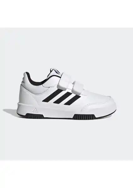 Adidas GW1981 Tensaur ve GW9250 Grand Court Modellerinin Karşılaştırması