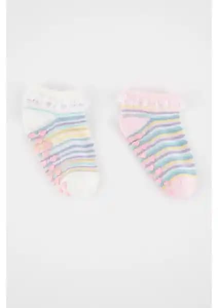 DeFacto ve Novibaby Bebek Çorapları Karşılaştırması: Malzeme, Konfor ve Dayanıklılık Analizi