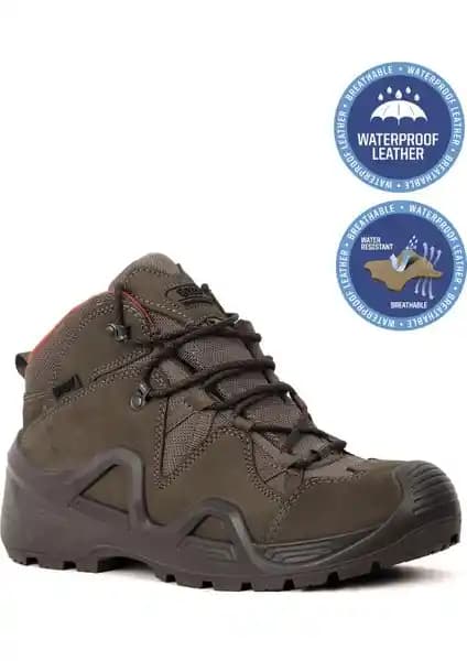 İki farklı bot modeli karşılaştırması: malzeme, konfor ve kullanım alanları analizi