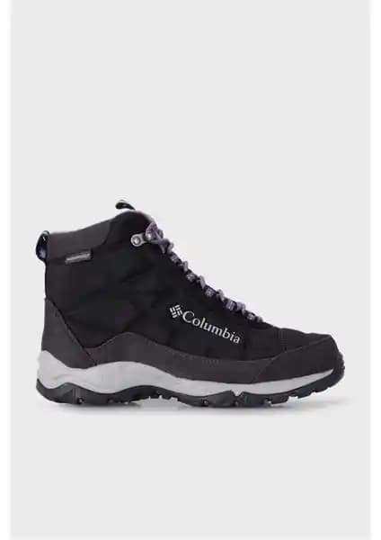 Kadın Kış ve Outdoor Botları Karşılaştırması: Sıcaklık, Su Geçirmezlik ve Konfor Özellikleri