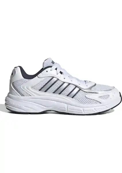 Kadın Spor Ayakkabıları Karşılaştırması: Adidas Crazychaos 2000 ve Puma Carina 2.0