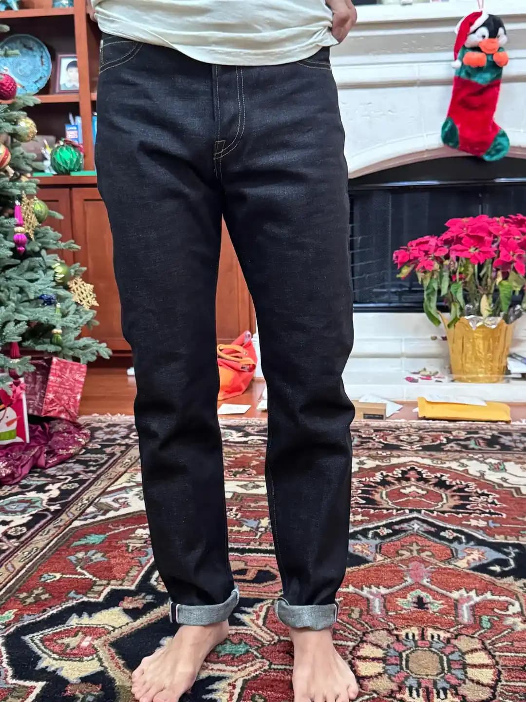 Raw Denim Pantolonlarda Doğru Beden Seçimi ve Fit Rehberi: Konfor ve Dayanıklılık