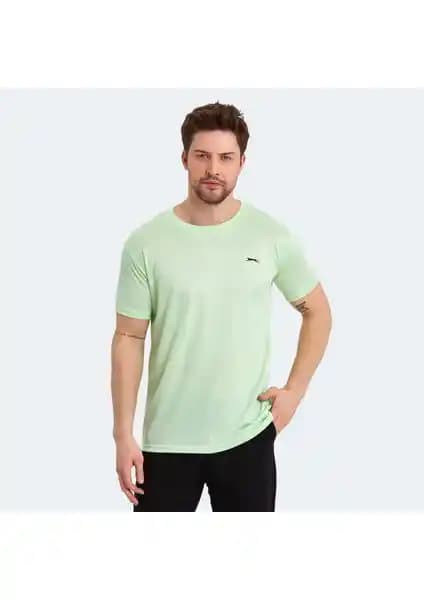 Slazenger Erkek Tişörtleri Karşılaştırması: ODALIS I ve OSWIN Modellerinin Özellikleri ve Kullanıcı Yorumları