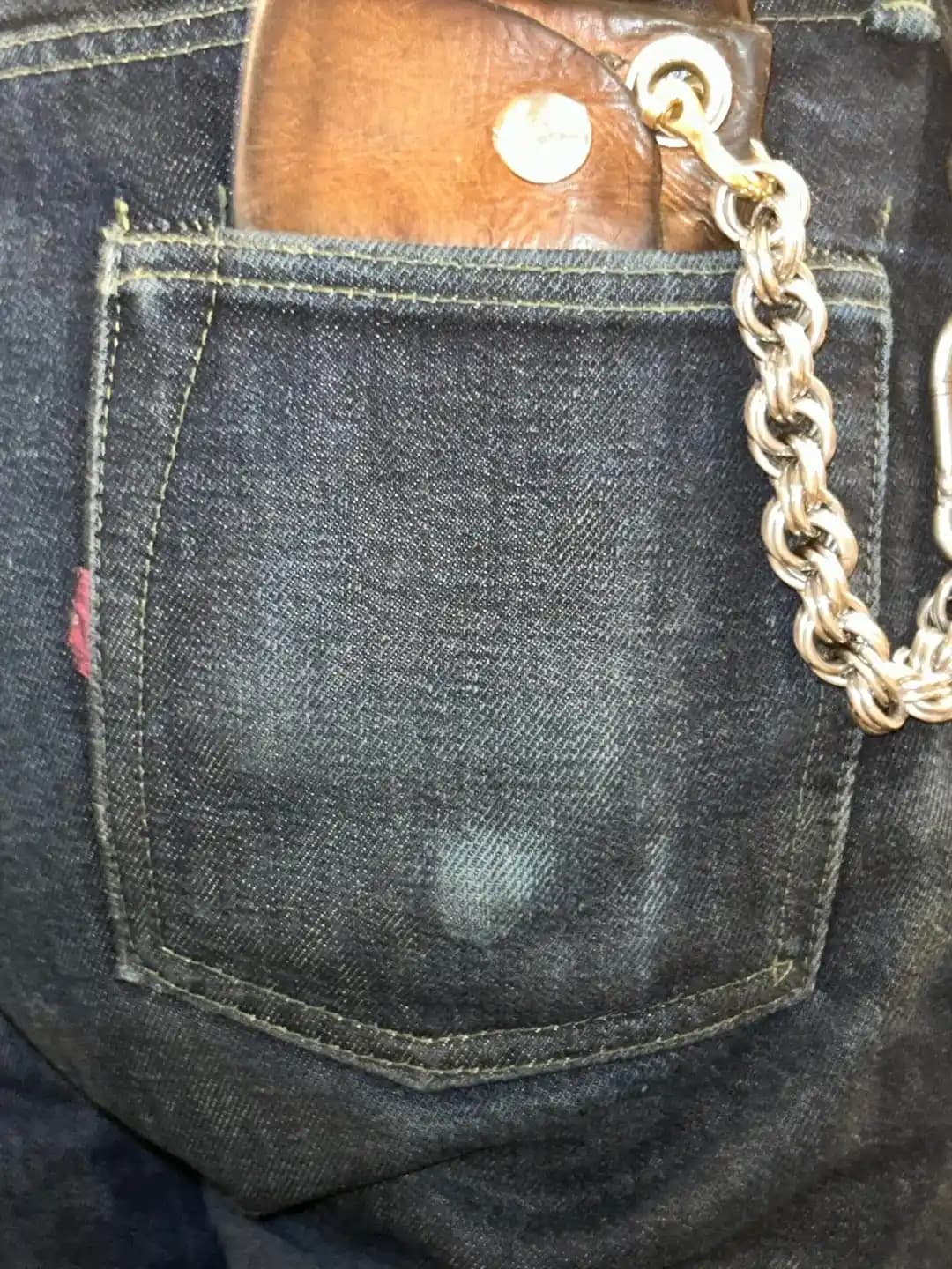 TCB S40 5.15.24 ve Bronson Ceket: Dayanıklı Raw Denim Ürünlerin Bakımı ve Özellikleri