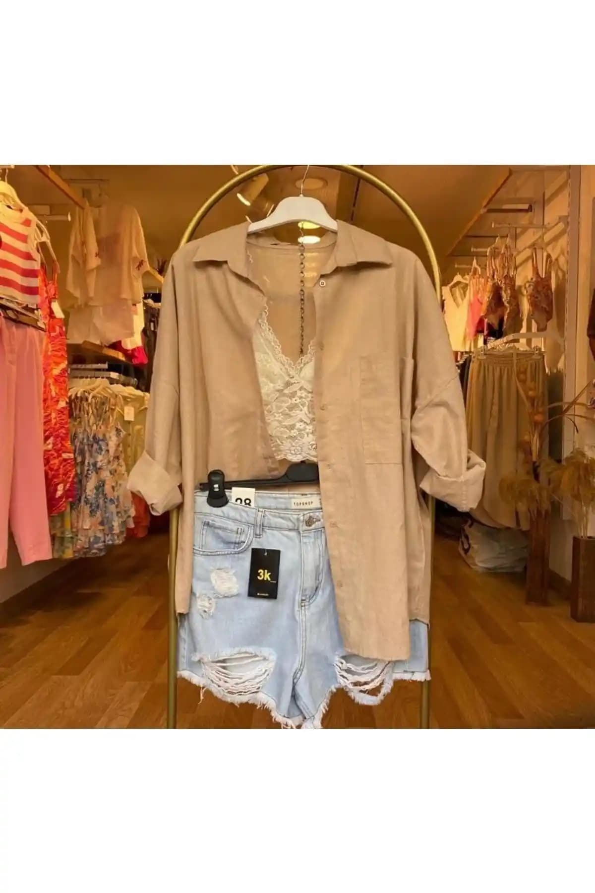 Kadın Keten Gömlek Yaz Modası İçin Modern ve Rahat Oversize Tasarım