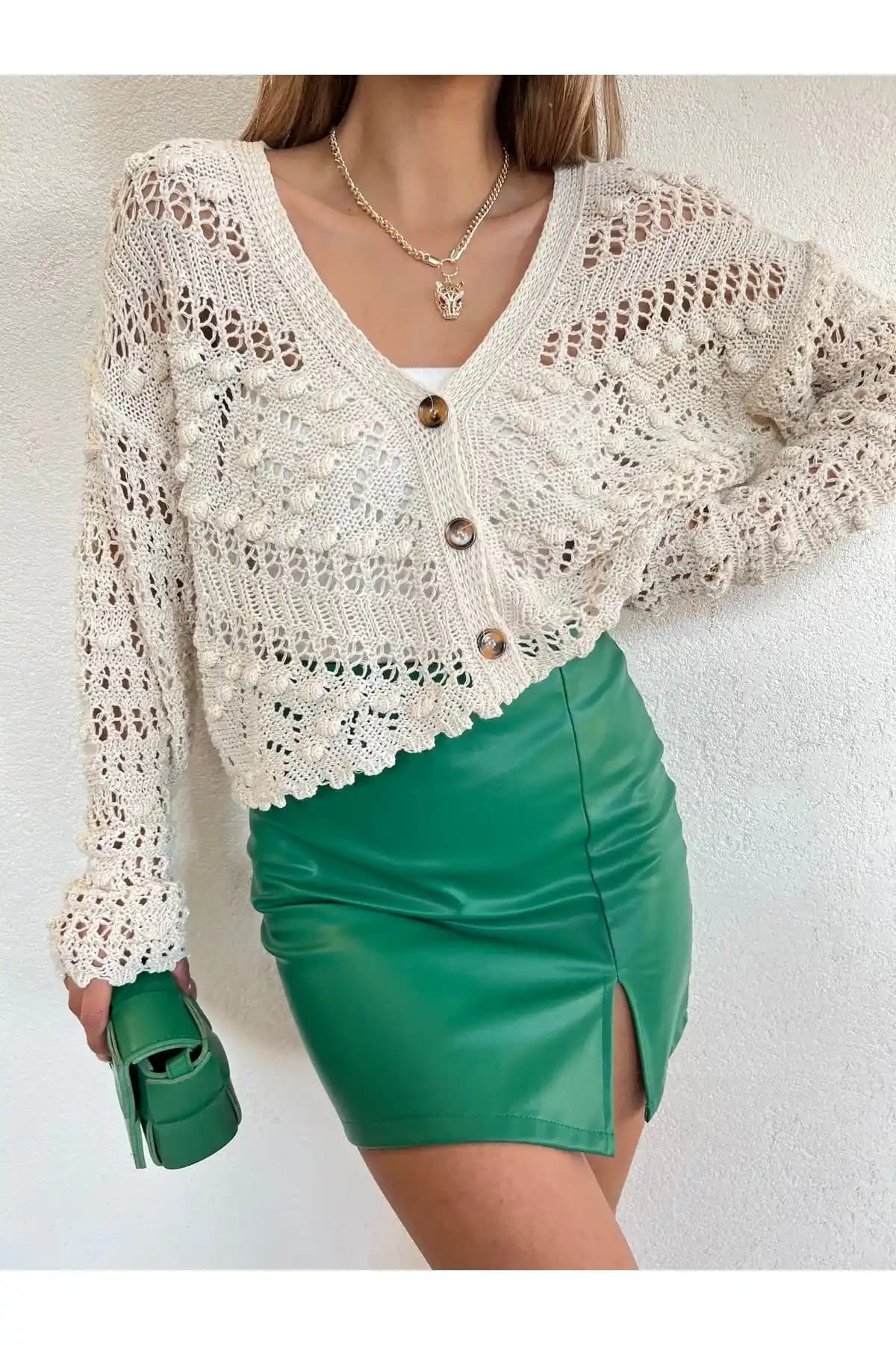 LE CARAMBOLE Kadın Taş Rengi Dantel Detaylı Önü 3 Düğmeli Ajurlu Hırka