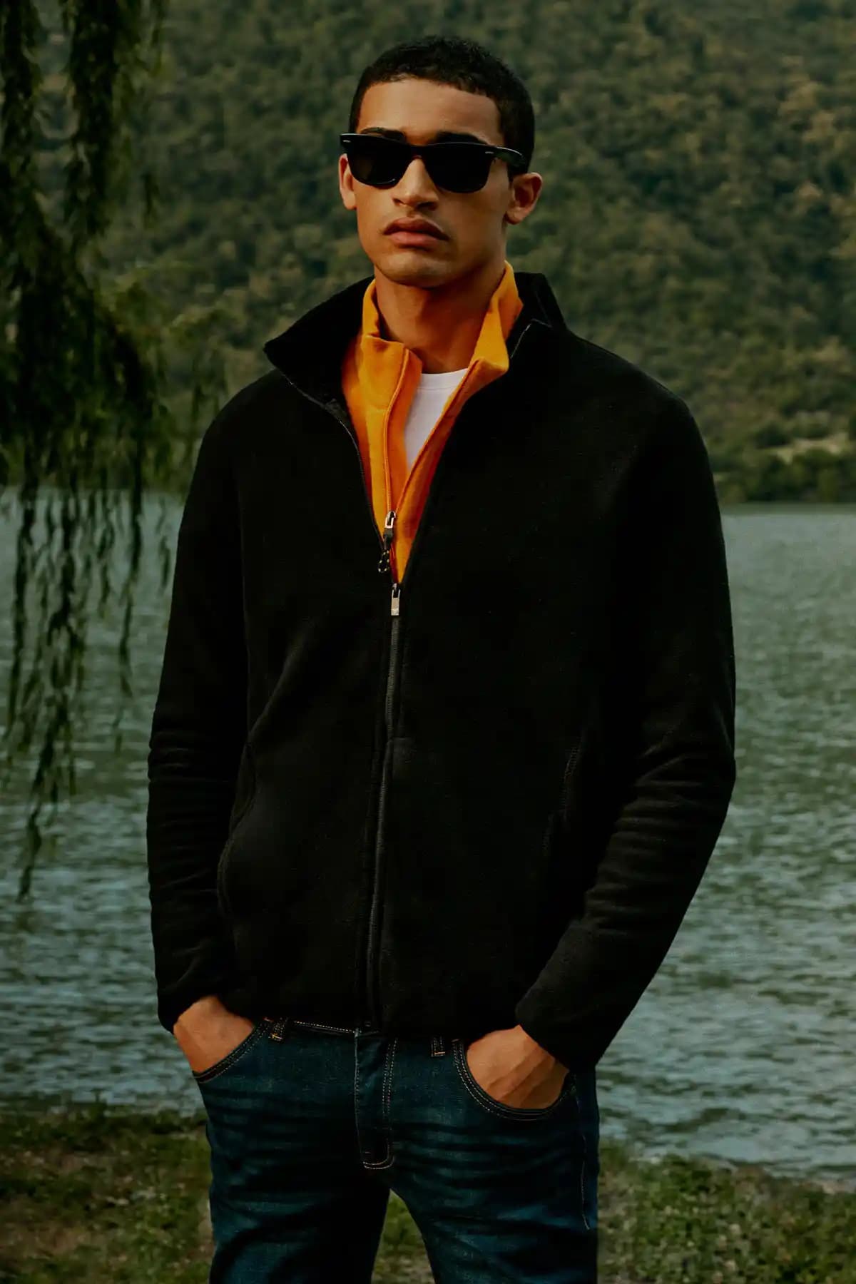 Altınyıl<dı>z Classics Erkek Siyah Polar Ceket Dayanıklı ve Şık Kış Giyim Seçeneği