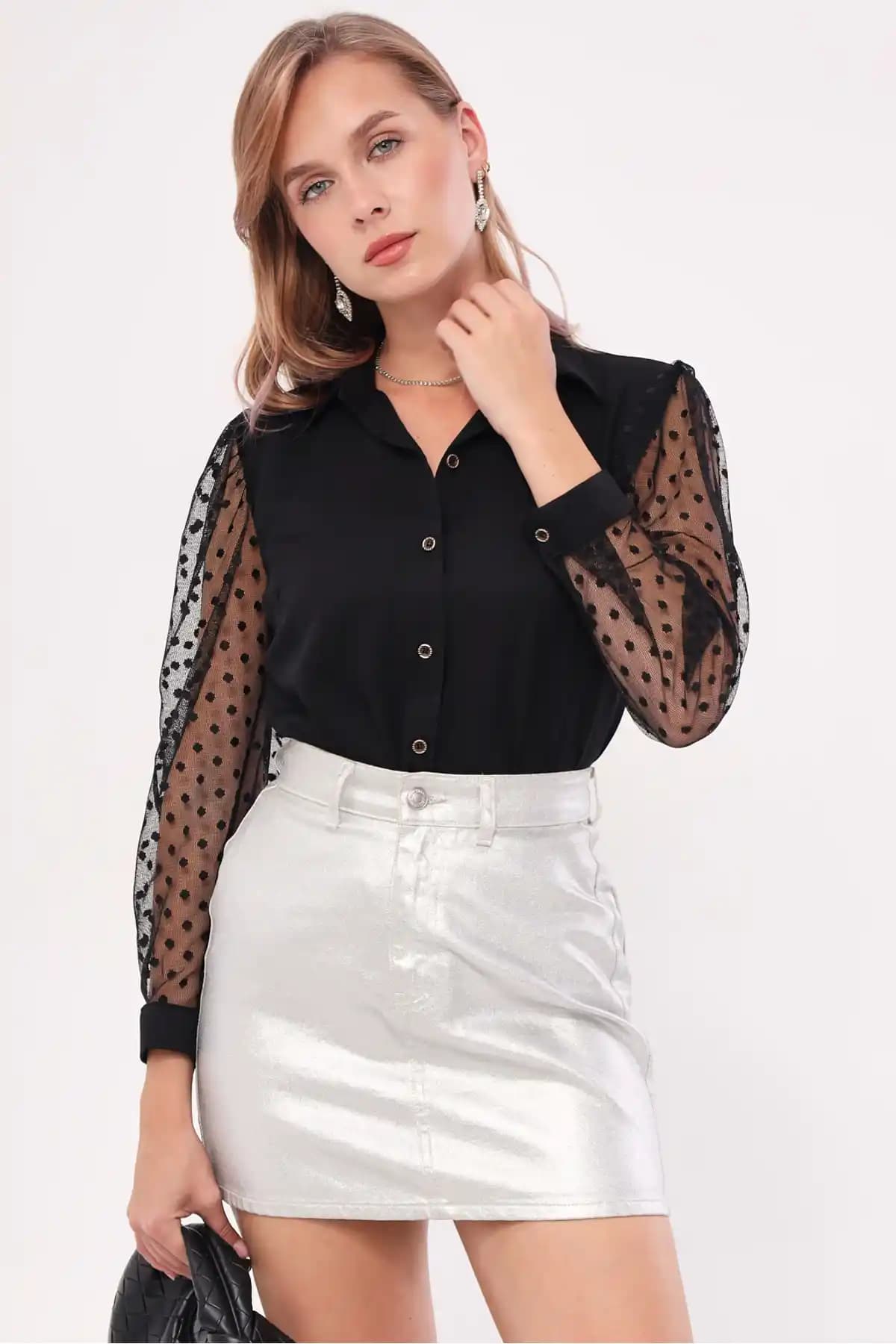 Armonika Kadın Siyah Tül Gömlek Modern ve Şık Tasarımıyla Günlük ve Resmi Kullanım İçin