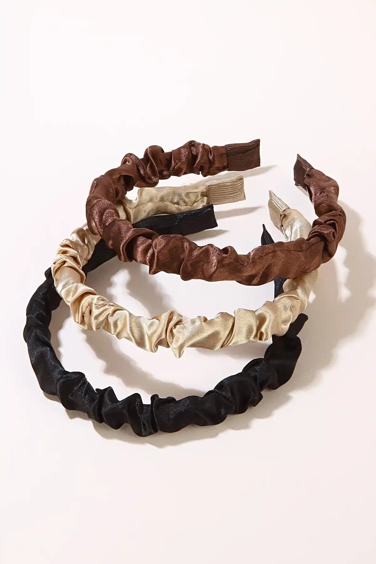 CSR Aksesuar 3’lü Nude Saten Taç Seti Hafif ve Zarif Tasarımıyla Günlük ve Özel Kullanım İçin