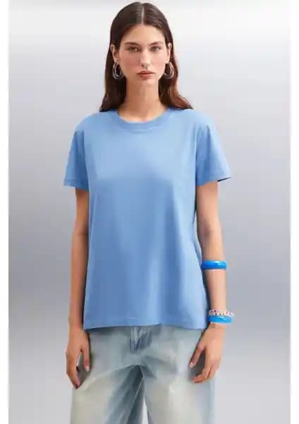 Grimelange Jemmy Kadın Organik Pamuk Tişörtü Modern ve Rahat Tasarım