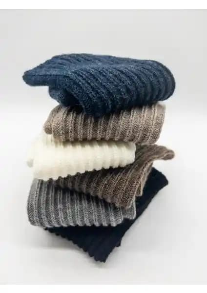 Kış Ayları İçin Kadın Yünlü Çoraplar: Sıcaklık ve Konfor Sunan Pratik Seçenekler