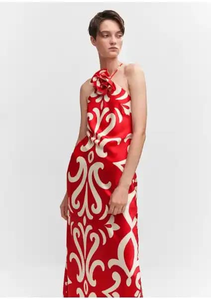 Mango Çiçek Detaylı Askılı Elbise: Zarif ve Modern Tasarım Özellikleri ve Kullanım Alanları