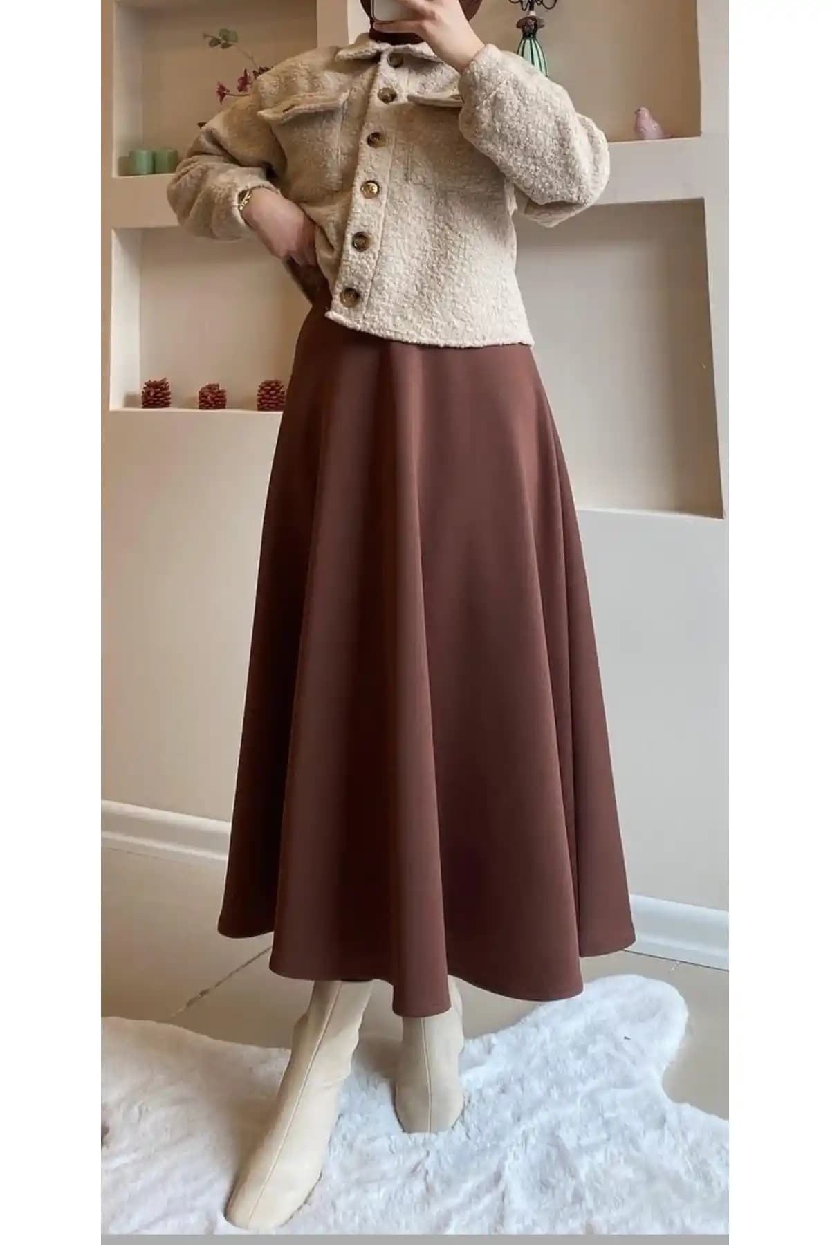 MODA MAÇKA PARK Kahverengi Kloş Etek Yüksek Bel ve Hafif Krep Kumaşla Şık Günlük Giyim