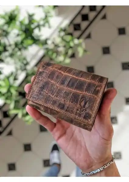 Visso 660 Deri Kartlık Günlük Kullanım İçin Dayanıklı ve Şık Tasarım