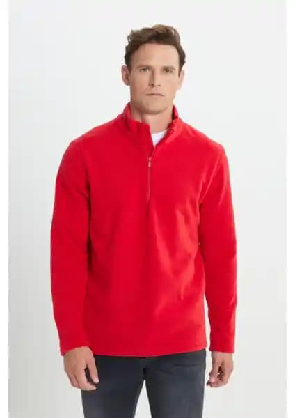 Altınyılz Classics ve DeFacto Comfort Erkek Polar Sweatshirtleri Karşılaştırması
