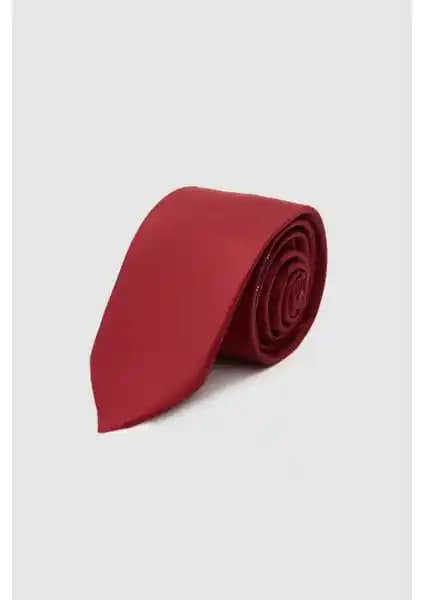 D'S Damat Bordo Düz 5,5 Cm Kravat ve Hatemoğlu Lacivert Mikro Düz Kravat Karşılaştırması