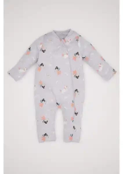 DeFacto ve HelloBaby Bebek Uyku Tulumu Karşılaştırması: Özellikler, Yorumlar ve Seçim Rehberi