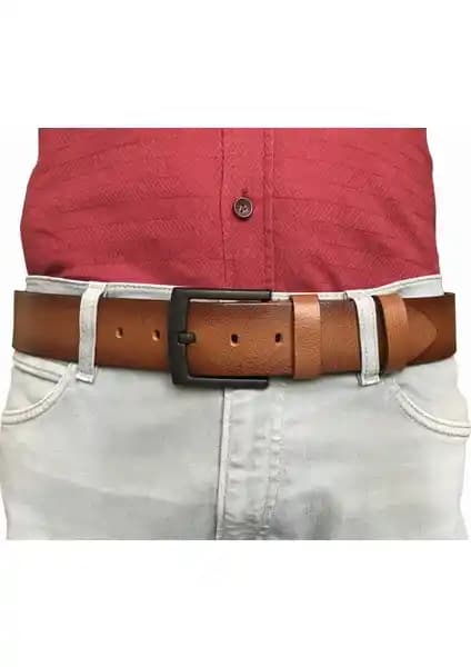 Erkek Kot ve Spor Kemeri Karşılaştırması: Dayanıklılık ve Stil Analizi