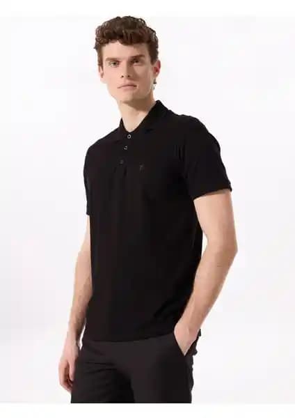 Fabrika Polo Yaka Düz Siyah Erkek T-Shirt ve Lufian Laon Smart Slim Fit Polo Karşılaştırması