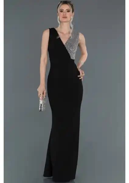 İki farklı abiye elbisenin detaylı karşılaştırması ve seçim ipuçları