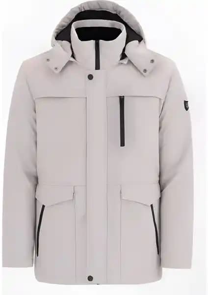 İki Popüler Erkek Kışlık Montun Detaylı Karşılaştırması ve Seçim Rehberi