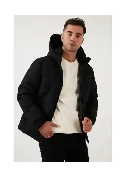 Jack & Jones Jcootto Puffer Sn Siyah ve Mavi Protech Siyah Erkek Mont Karşılaştırması