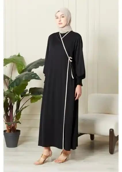 Kadın Namaz Elbisesi Karşılaştırması: Avver ve Zehranaz Modellerinin Özellikleri