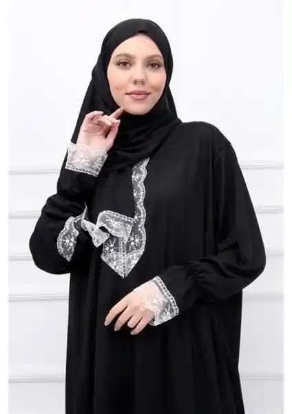 Kadınlar İçin Namaz Elbisesi Seçenekleri ve Karşılaştırması