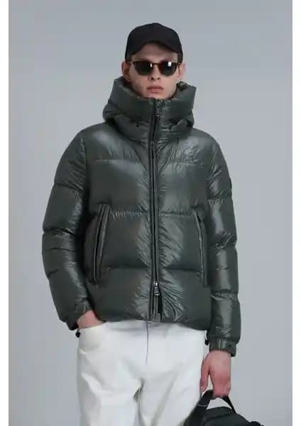 Lufian Dougles ve Tommy Kaz Tüyü Erkek Montlarının Karşılaştırması ve Seçim Rehberi