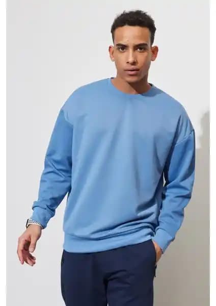 Altınyılz Classics Erkek Indigo Oversize Sweatshirt ile Günlük Şıklık ve Rahatlık