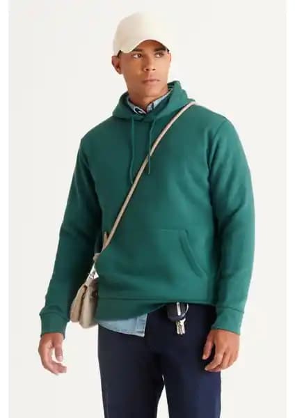 Altınyılz Classics Erkek Koyu Yeşil Kapüşonlu Sweatshirt: Şıklık ve Konforun Birleşimi