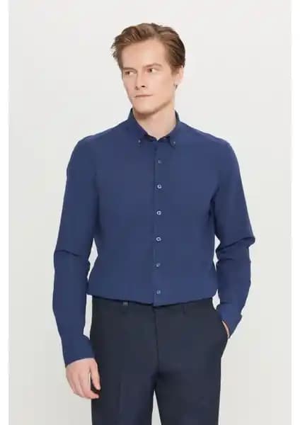 Altınyılz Classics Erkek Lacivert Slim Fit Düğmeli Yaka Keten Görünümlü Pamuk Gömlek