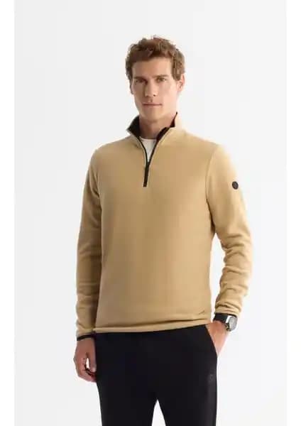 AVVA Erkek Bej Dik Yaka Fermuarlı Polar Sweatshirt Günlük ve Spor Kullanımına Uygun