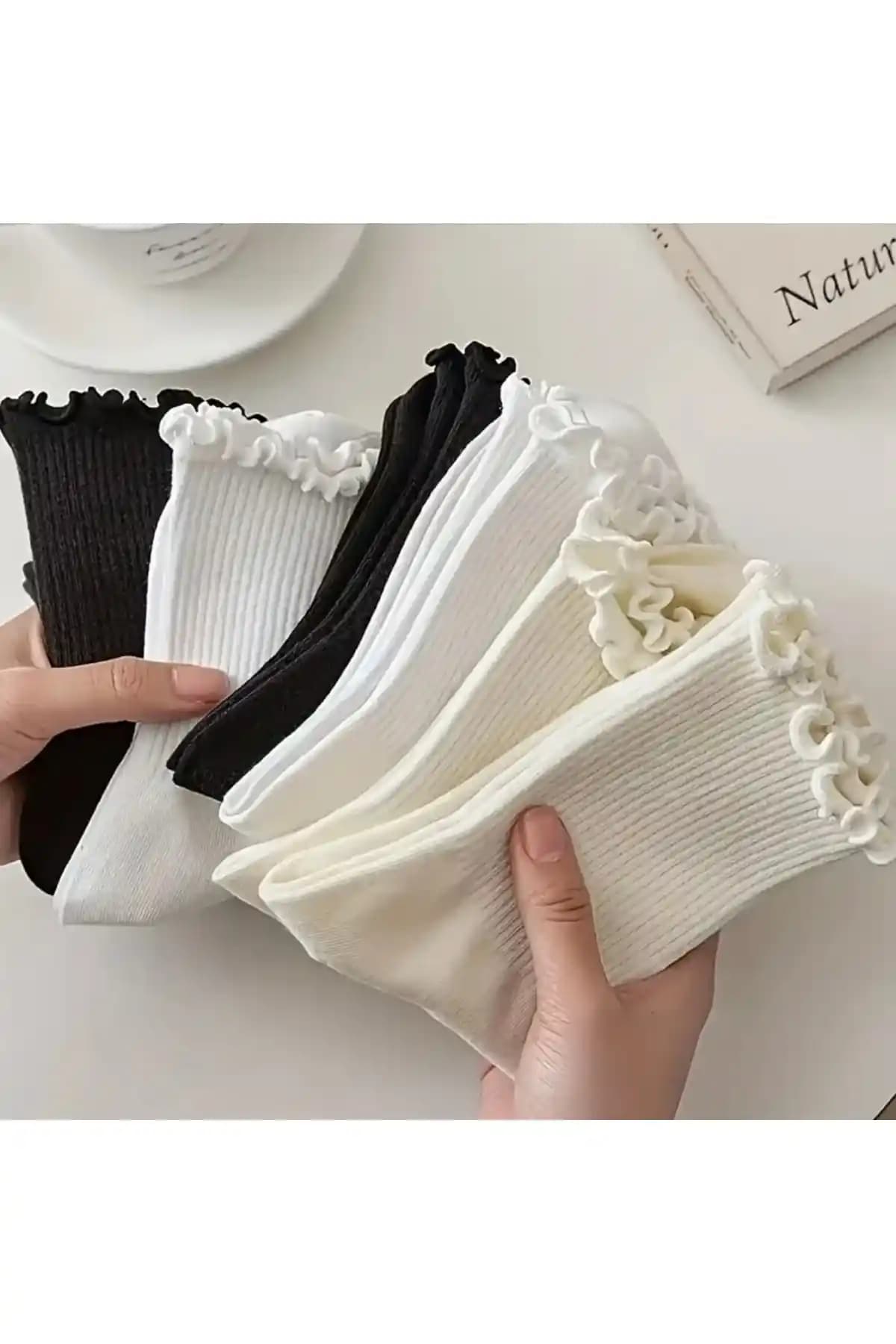 Bestrend 3’lü Fırfır Detaylı Pamuklu Kadın Çorap Seti Günlük Şıklık ve Konfor İçin