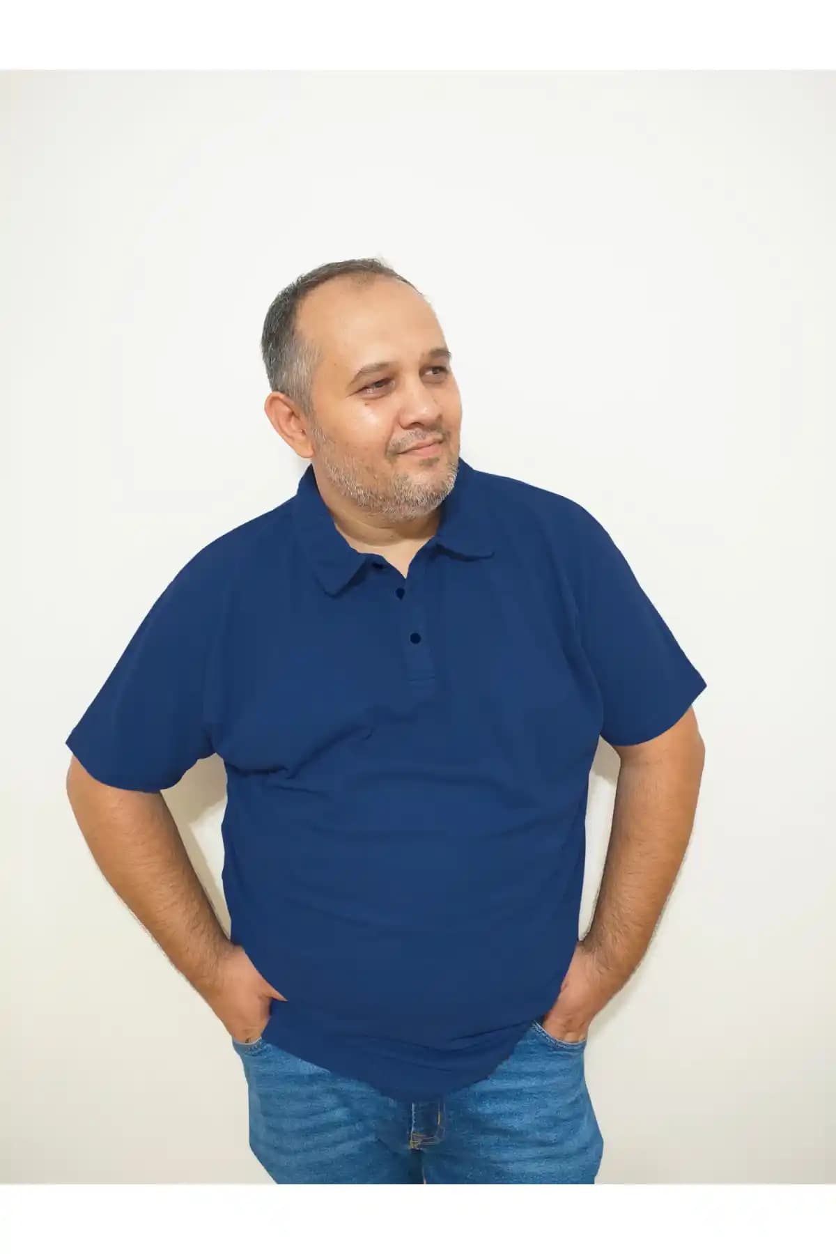 BİG NONA Büyük Beden Unisex Polo Yaka T-Shirt: Konfor ve Şıklığın Modern Buluşması