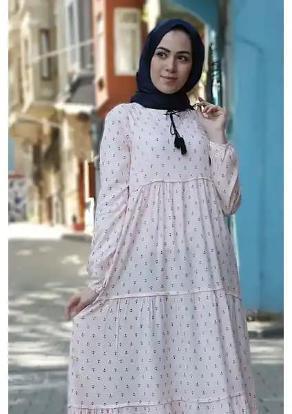 Bigdart 1627 Yaka Bağcıklı Tesettür Elbise: Şıklık ve Konforun Modern Buluşması