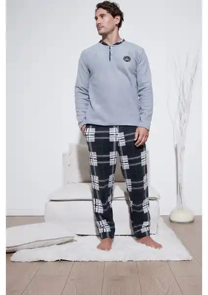 Buratti Erkek Kışlık Polar Pijama Takımı Regular Fit Bisiklet Yaka Tasarımıyla Konfor Sunar