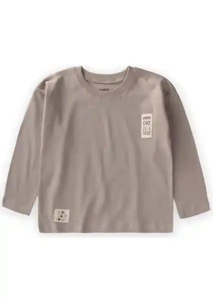 Cigit Mevsimlik Çocuk T-Shirtleri Konfor ve Şıklığı Bir Arada Sunar