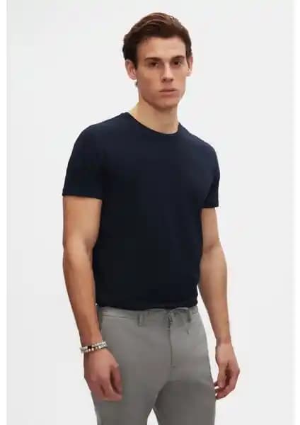 D'S Damat Slim Fit Lacivert Erkek T-shirt Günlük Şıklık ve Konfor Sunar