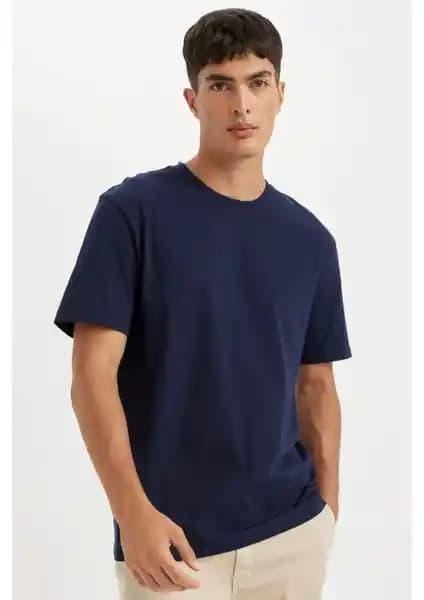 DeFacto %100 Pamuk Regular Fit Bisiklet Yaka Erkek Tişörtleri Günlük ve Spor Kullanımına Uygun