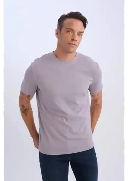 DeFacto %100 Pamuk Regular Fit Bisiklet Yaka Tişörtleri Günlük Şıklık ve Konfor İçin Uygun